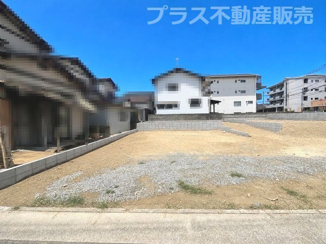 【外観】 | 福岡市東区多の津5丁目1期　1号棟（全5棟）【仲介手数料無料・0円】 | 現地写真。プラス不動産販売なら、現場の全ての棟をまとめてご見学頂けます。