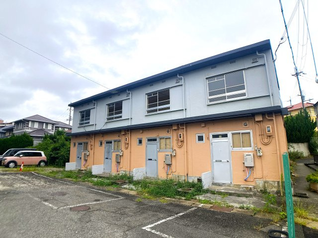 ドミールサニー緑町テラスの外観|珍しいテラス、ペットを飼育する方のみ入居可能です