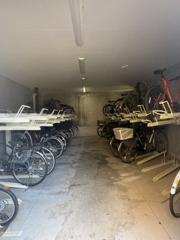 ガーデンプラザ新検見川5番館の駐輪場|雨でも濡れない駐輪場