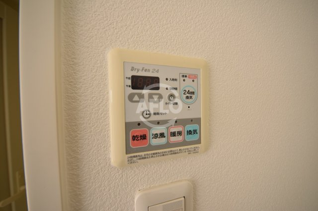 ジュネーゼ京町堀パークサイドの設備|ジュネーゼ京町堀パークサイド　浴室乾燥機