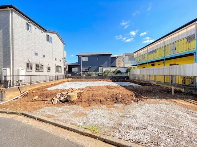 戸塚区下倉田町　新築戸建て　第２の外観|◆一戸建てを中心とした街並みが整然と続き、周辺は高い建物が建っていないので、緑の多い閑静な趣を感じる環境です。街並みや周辺環境も重要なポイントです！！