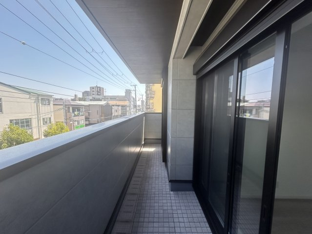 神戸市中央区神若通3丁目　新築戸建のバルコニー|3階バルコニー。