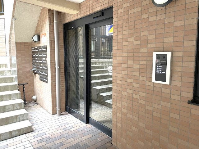 【エントランス】
