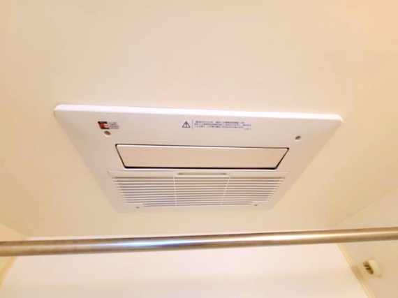 フロイデヴォーヌングの設備|浴室乾燥機
