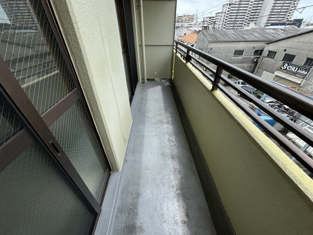 リヴィエール尾浜のバルコニー