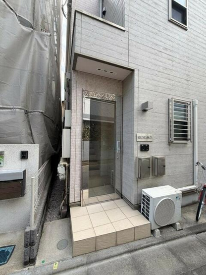 【エントランス】