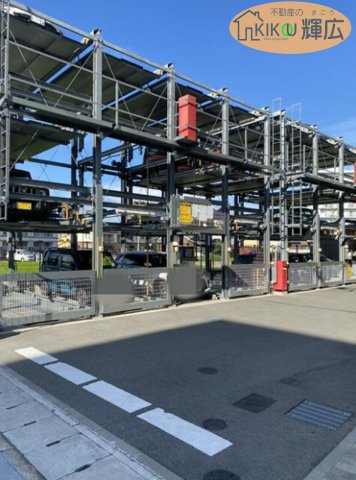 アルファスマート英賀保駅　2階の駐車場