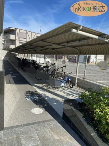 アルファスマート英賀保駅　2階の駐輪場