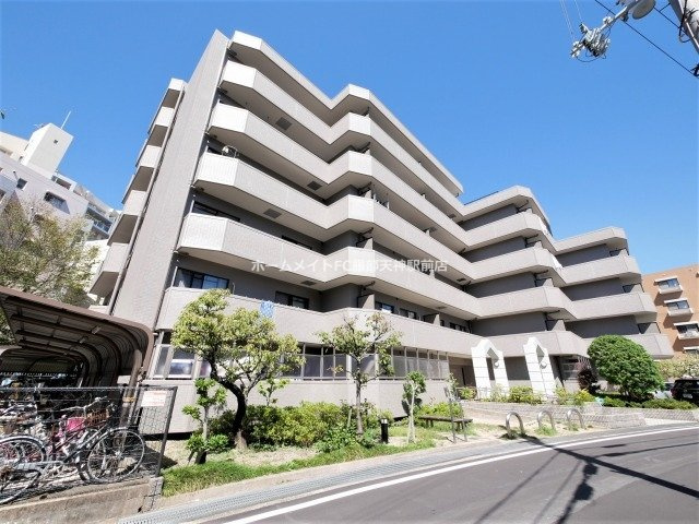 レスカーラ緑地公園の外観