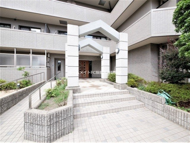 レスカーラ緑地公園のエントランス