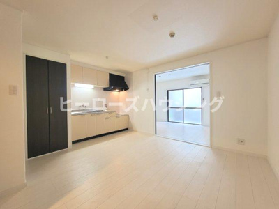 【居間・リビング】 | オフィス・みざ　箕輪マンション | ※同タイプの写真となり、実際のお部屋とは異なる場合があります
