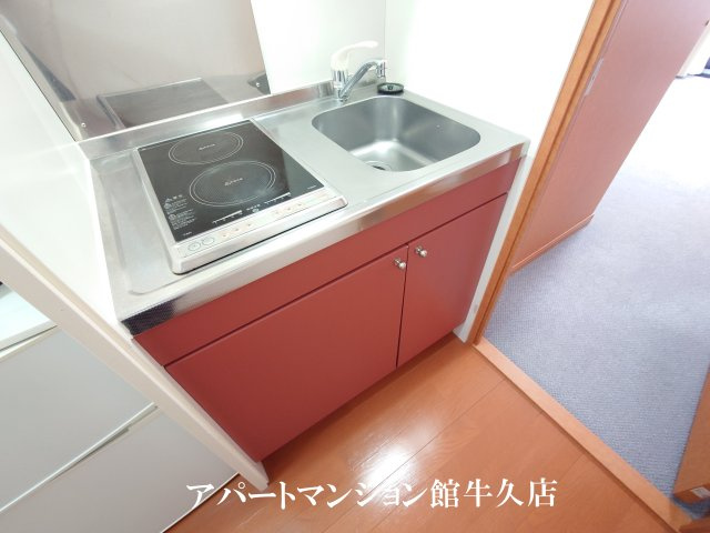 牛久市中央５丁目の賃貸マンションのキッチン