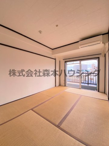 【和室】 | 　大日松原マンション | 畳の上でゆっくりとくつろげる和室です