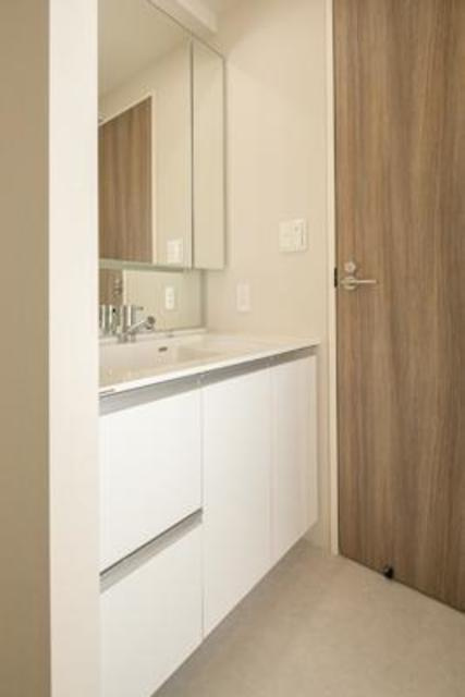 メルクマール京王笹塚レジデンスの洗面所|※写真は同タイプ住戸です。