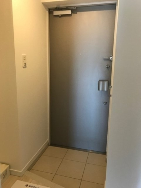 アザレアテラスの玄関