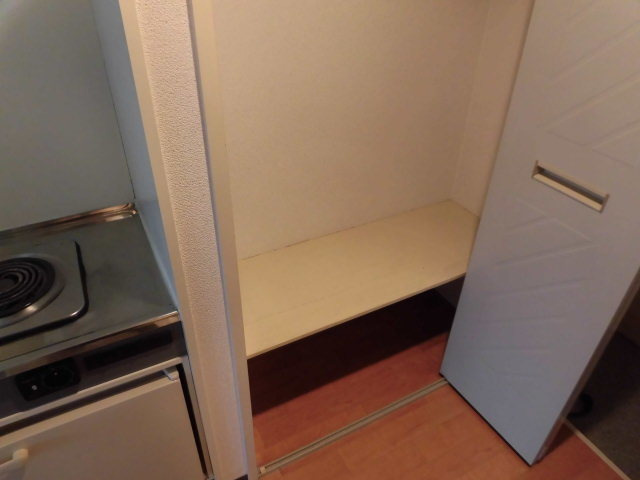 ロイヤルハイツ西淡路パート２