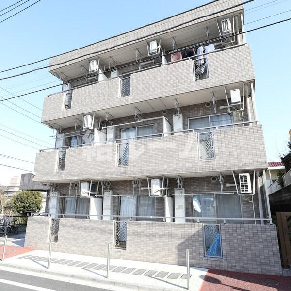 板橋区成増３丁目の賃貸マンションのエントランス