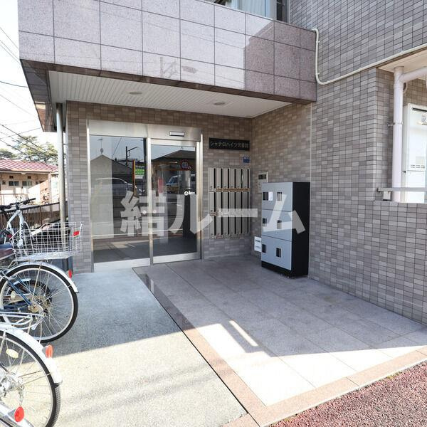板橋区成増３丁目の賃貸マンションのロビー