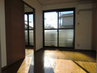 【居間・リビング】 | 屋敷添ハイツ | 室内全景