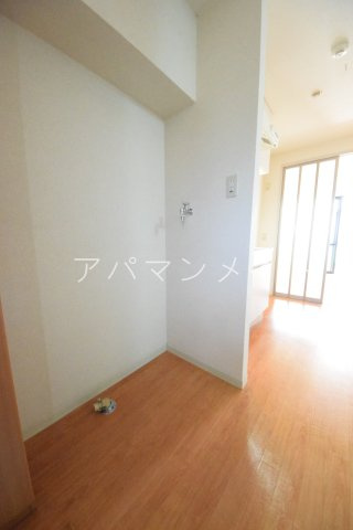 【設備】 | フレグランス東戸塚 | 室内洗濯機置場です