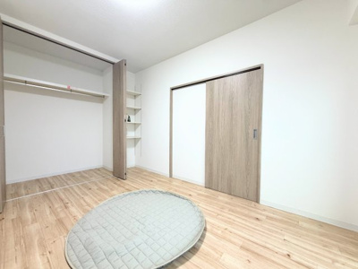 【その他】 | 東建北寺尾ハイツ　リノベーション物件/バス停徒歩1分/最上階角部屋 | ◆気持ちの良い風が室内へ入り込む居室。家具を配置しても広々ご利用いただけます！！