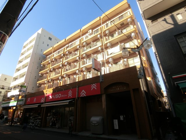 ファミーユビル