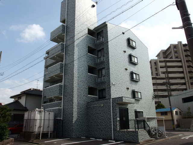ＴＲＵＳＴＹ２１の外観