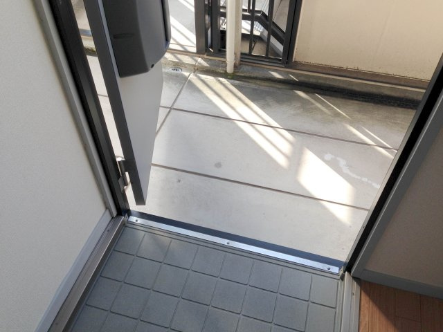 グランディール葵の玄関