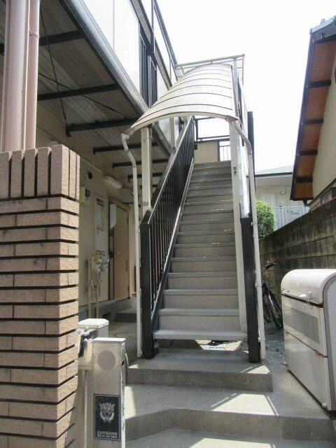 グランディール葵のエントランス