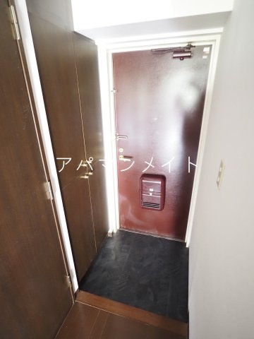 【玄関】 | フェリースいずみ中央 | 落ち着いた雰囲気の玄関です