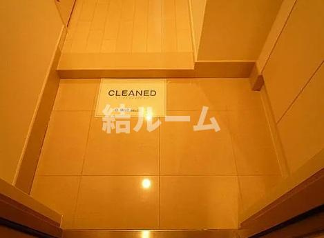 豊島区東池袋３丁目の賃貸マンションの玄関