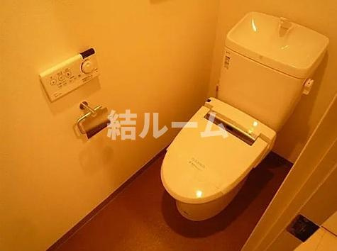 豊島区東池袋３丁目の賃貸マンションのトイレ