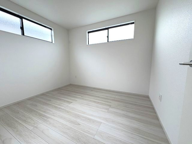 【子供部屋】 | 福岡市東区多の津5丁目1期　5号棟（全5棟）【仲介手数料無料・0円】 | 施工例。施工例は完成時と異なる場合があります。
