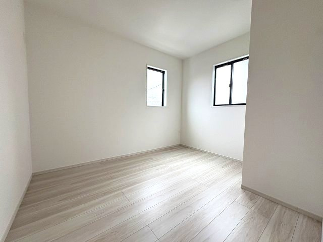 【子供部屋】 | 福岡市東区多の津5丁目1期　5号棟（全5棟）【仲介手数料無料・0円】 | 施工例。施工例は完成時と異なる場合があります。
