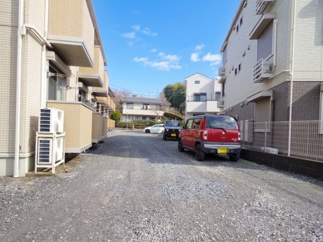 シャルマンクールⅡの駐車場