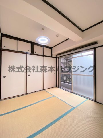 【和室】 | 　大日松原マンション | 和室ならではの温かな和の空間で寛ぎの時間を過ごせます