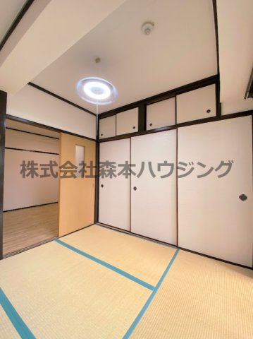 【寝室】 | 　大日松原マンション | 落ち着いて過ごせるお部屋なので、寝室にいかがでしょうか