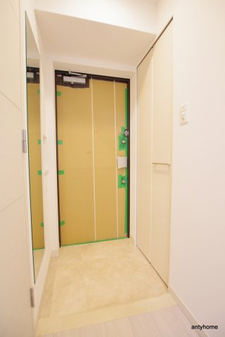スプランディッド難波SOUTH 仲介手数料無料の玄関