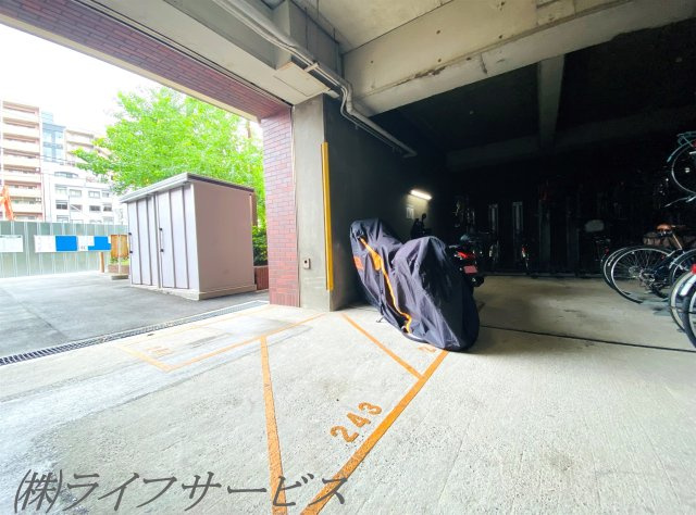 【その他共用部分】 | ライオンズマンション新大阪第３ | バイク置場