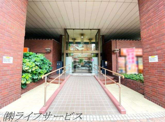 【エントランス】 | ライオンズマンション新大阪第３ | エントランス