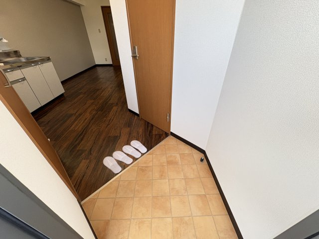 マンションニューヨーク医大東の玄関