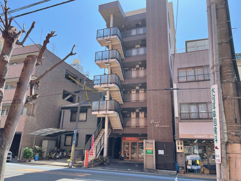 ロイヤルレジデンスの外観