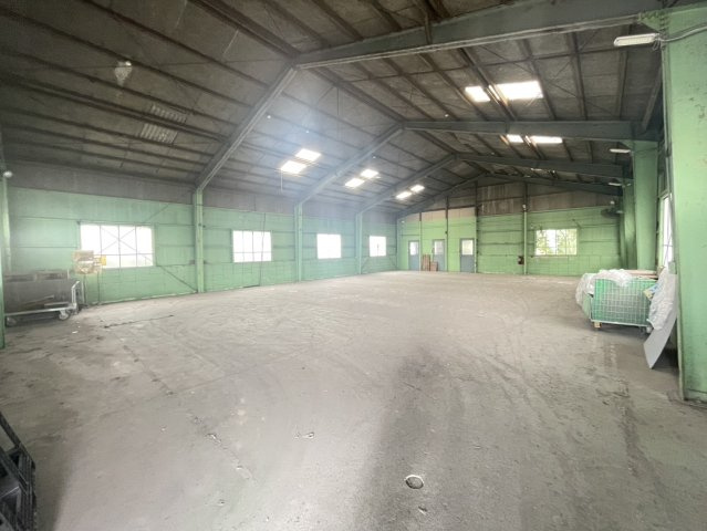 敷地面積２２５０坪以上　売地　東松山市松山町2丁目のその他|工場内　総建物面積約６５０坪！
