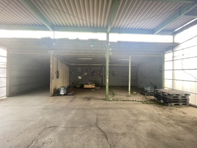 敷地面積２２５０坪以上　売地　東松山市松山町2丁目のその他|工場内　総建物面積約６５０坪！
