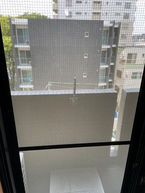 ルーブル上高井戸のバルコニー
