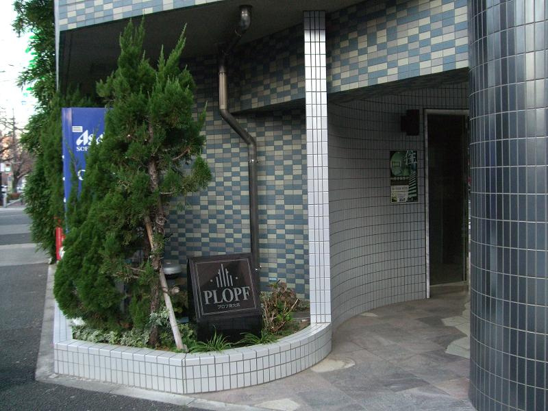 プロフ南大井のエントランス