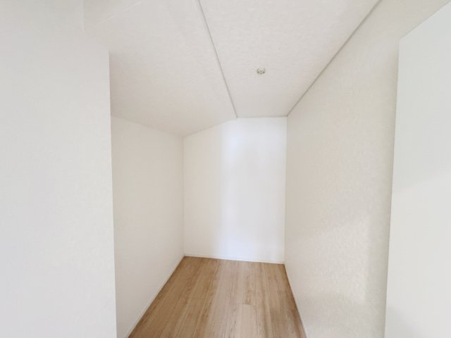 松戸市六実５丁目新築戸建（六実第12）の内装|3.2帖サービスルーム