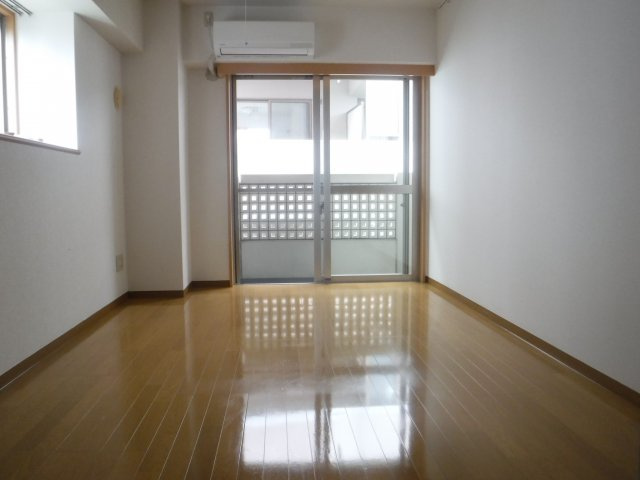 エトワールの居間・リビング|他のお部屋の参考写真となります。