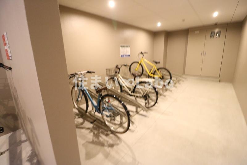 アルティザ大橋駅前の駐車場