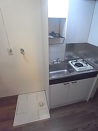 オプティ岡本山手のキッチン